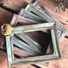 Load image into Gallery viewer, 4x6 picture frame | Shabby chic picture frames | Rustic frames | Distressed frames | Primitive photo frame | Wall and tabletop frames