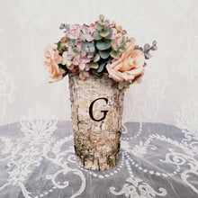 Load image into Gallery viewer, Custom monogramed wood vase - Personalized initial vase - Family name gift unique