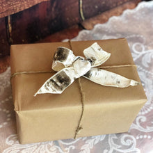 Load image into Gallery viewer, I love you mom personalized picture frame for Mother's Day- Christmas gift for mom personalized I love you frame