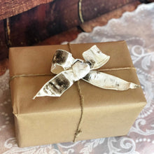 Load image into Gallery viewer, I love my aunt picture frame | Personalized picture frame for aunt | Unique gift for aunt | Aunt photo frame | Aunt gift customizable rustic