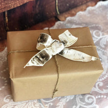 Load image into Gallery viewer, Miscarriage gift - Miscarriage picture frame -Miscarriage keepsake - Sympathy gift Infant loss - Baby memorial - Pregnancy loss Angel baby