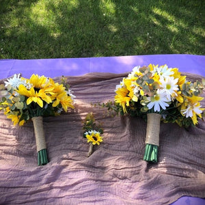 Sunflower boutonnieres Sunflower wedding flowers for bridal party Sunflower for groomsmen