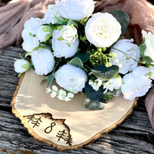 Load image into Gallery viewer, Engraved wood slice for wedding centerpiece with table number