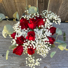 Load image into Gallery viewer, Mountain customized vase with a fall/autumn assorted mix floral arrangement