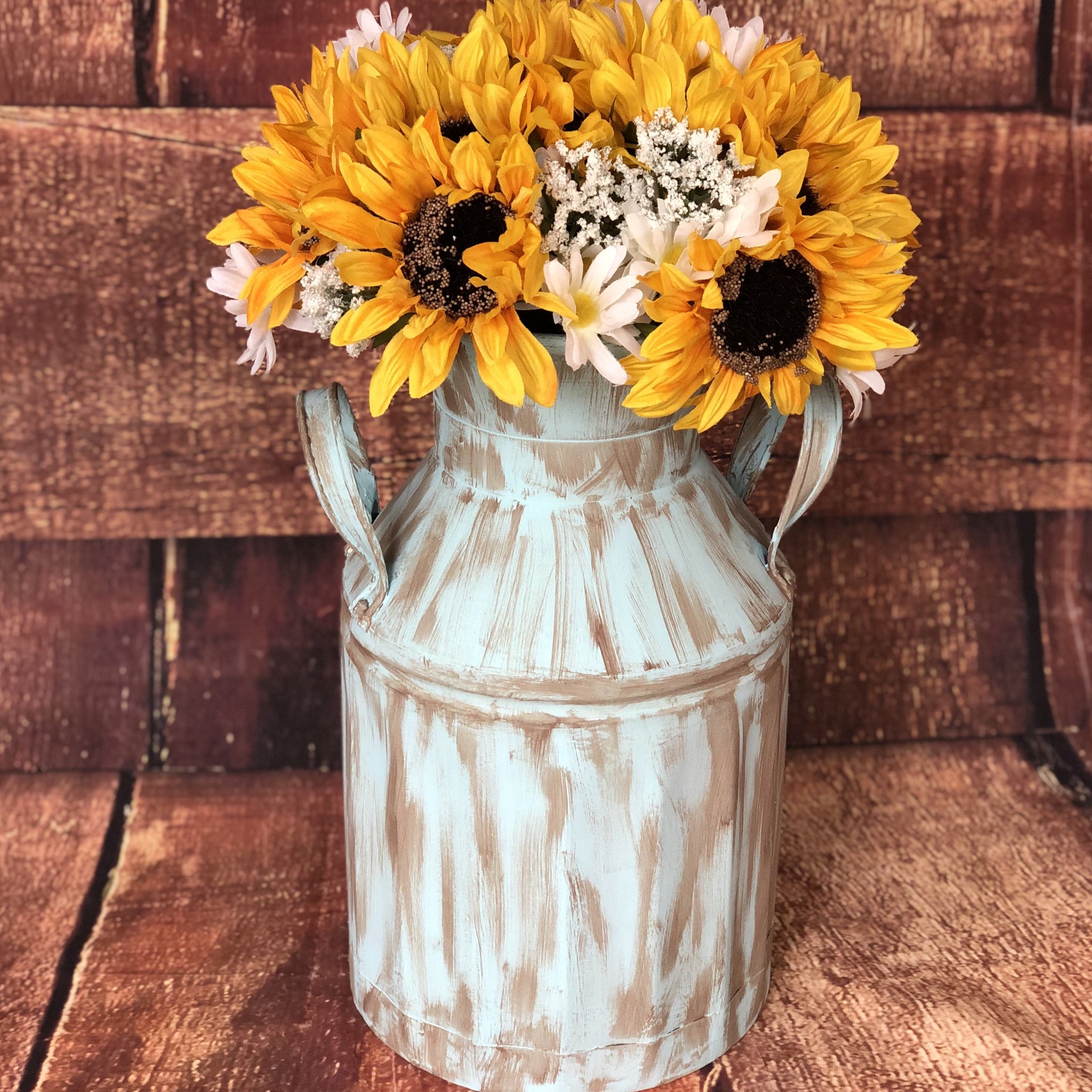 Milk Can with Sunflower Bouquet / Welcome Stencil